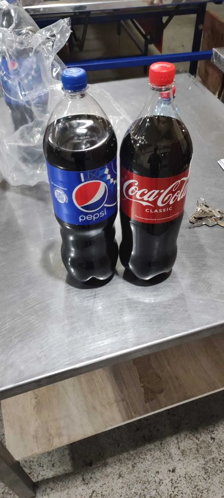 реализуем 2 литровую Кока-колу и Пепси  в Москве 7